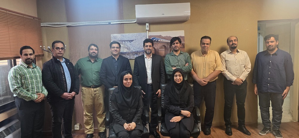 دیدار صمیمانه مدیرعامل با جمعی از مهندسان راهآهن
