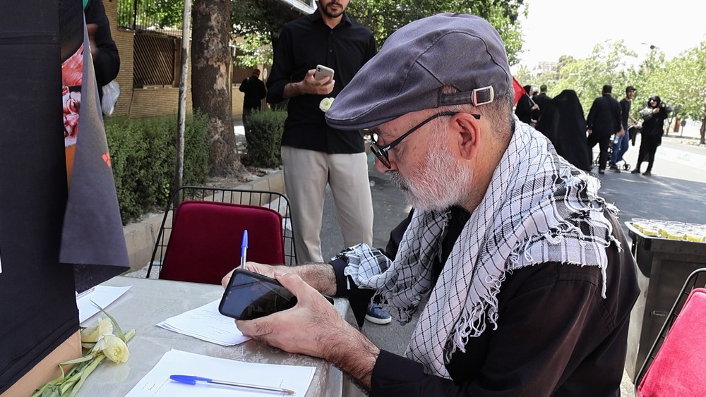 مسیر وصال؛ جمعی از نامه‌های مشایعت‌کنندگان پیکر رهبر شهید انقلاب